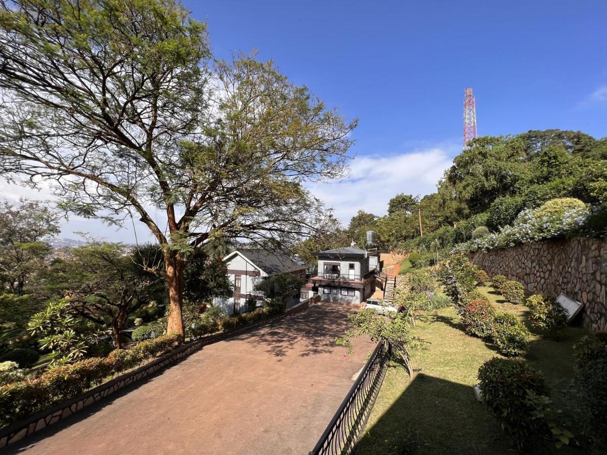 Pangolin Nest Boutique Hotel 坎帕拉 外观 照片